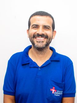 Júnior, balconista dedicado ao seu bem-estar